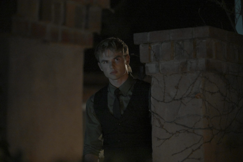 Garrett Wareing como Lucas na temporada 1 de ‘Ransom Canyon’.