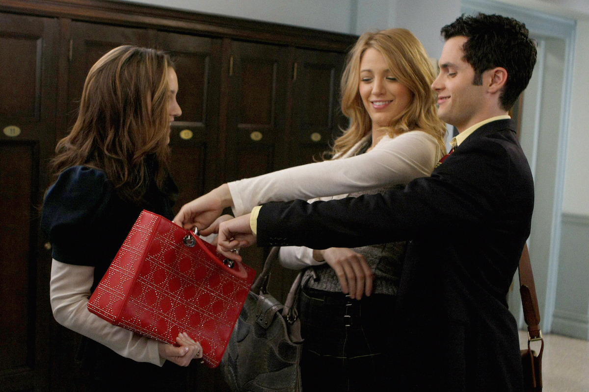 Blake Lively as Serena van der Woodsen, Leighton Meester as Blair Waldorf, and Penn Badgley as Dan Humphrey in ‘Gossip Girl’