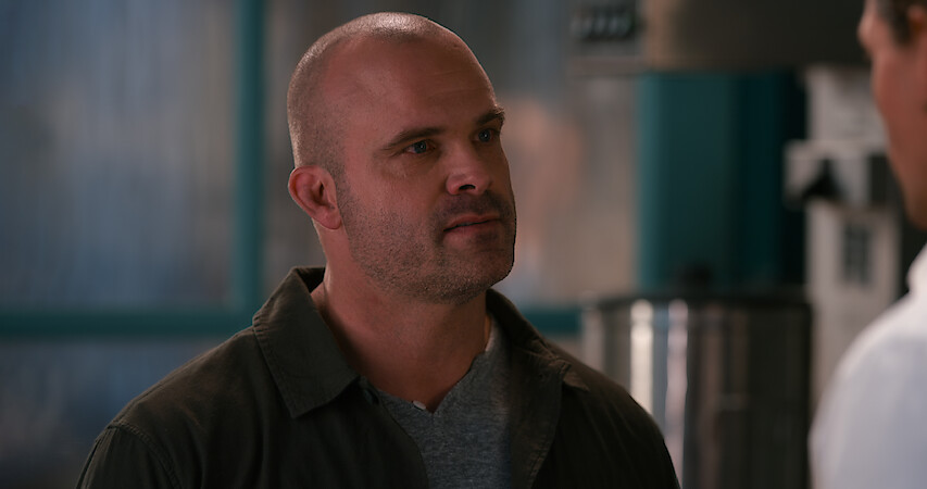 David A. MacDonald como Stu na temporada 2 de ‘Doces Magnólias’.