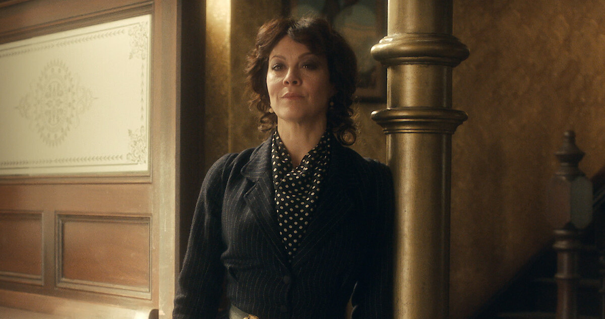 Aunt Polly in 'Peaky Blinders' Season 1