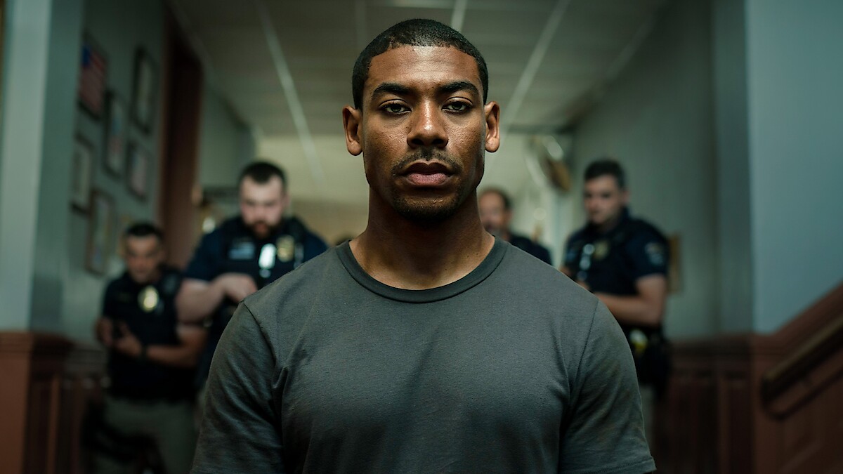 Aaron Pierre como Terry Richmond em ‘Rebel Ridge’.