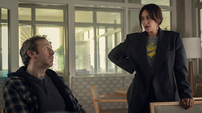 Chris O'Dowd and Rashida Jones in Season 7 of 'Black Mirror'