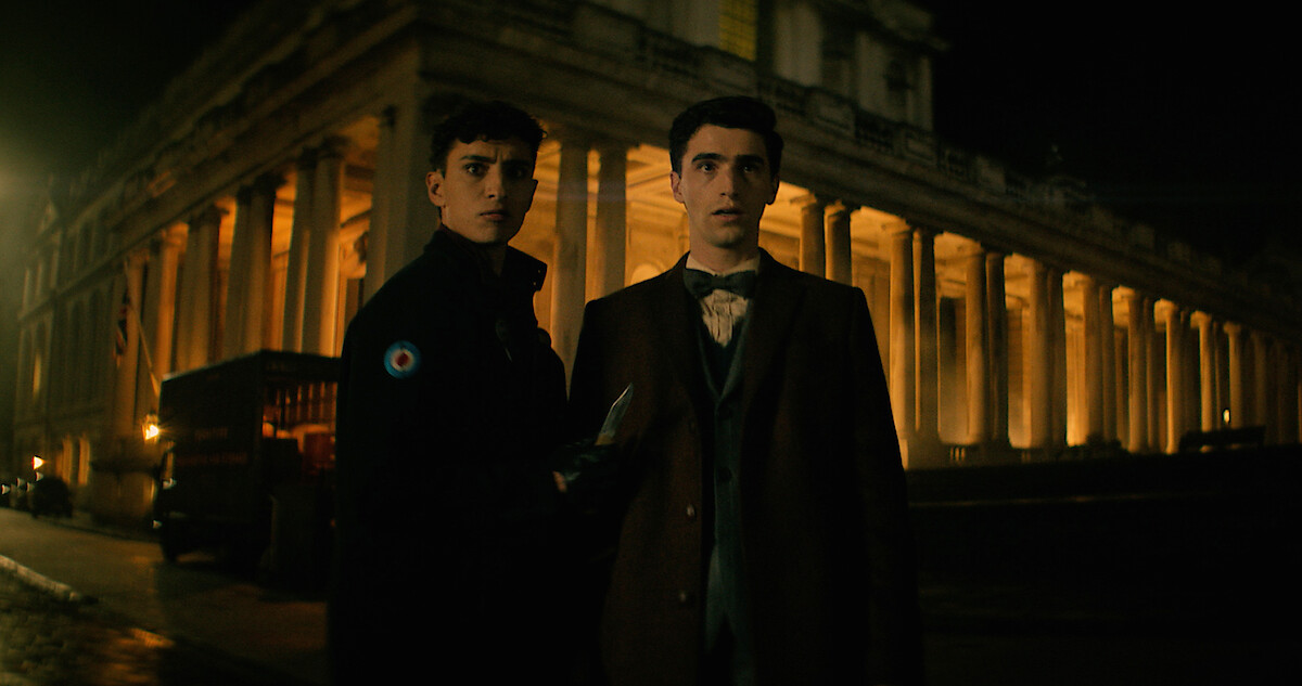 'Dead Boy Detectives' First Few Minutes Clip