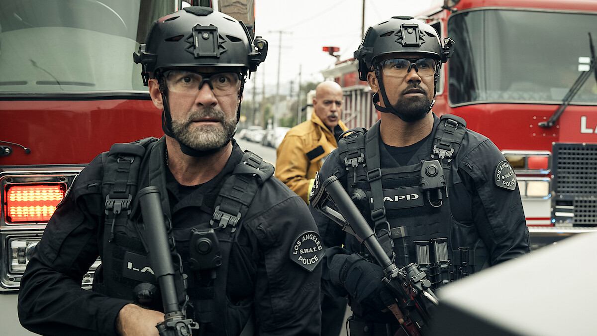 (L-R): Jay Harrington as David “Deacon” Kay and Shemar Moore as Daniel “Hondo” Harrelson S.W.A.T. - Season 4 - Episode 407 -"Under Fire"